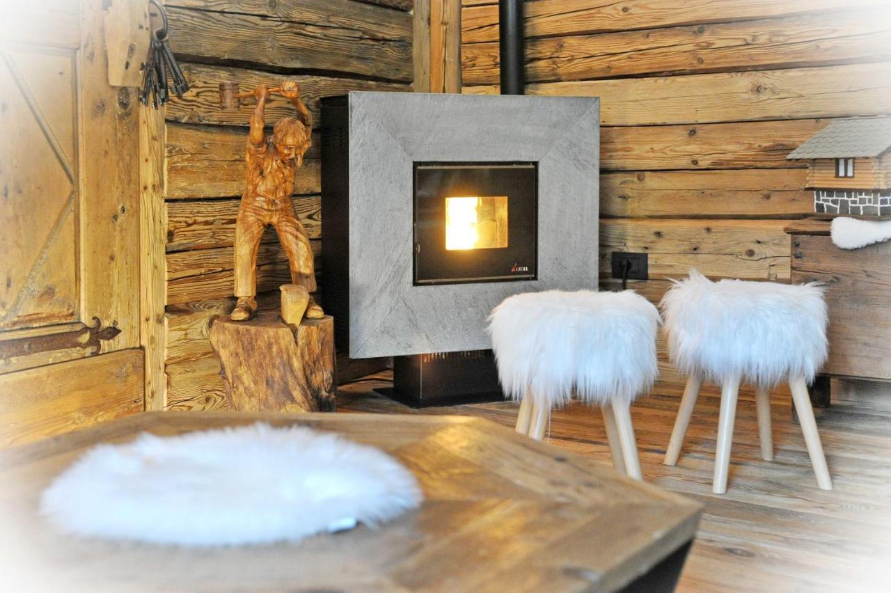 Hotel La Rouja Champoluc Εξωτερικό φωτογραφία